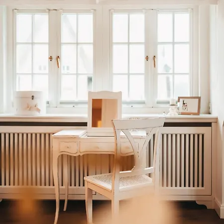 Hiidhüüs Unter Reet Mit Sauna *