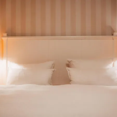 Hiidhüüs Unter Reet Mit Sauna Ferienhaus *