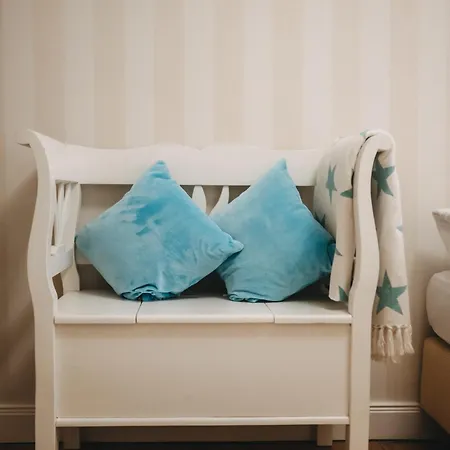 Hiidhüüs Unter Reet Mit Sauna *