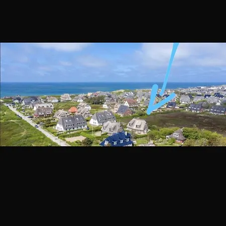 Hiidhüüs Unter Reet Mit Sauna * Wenningstedt-Braderup